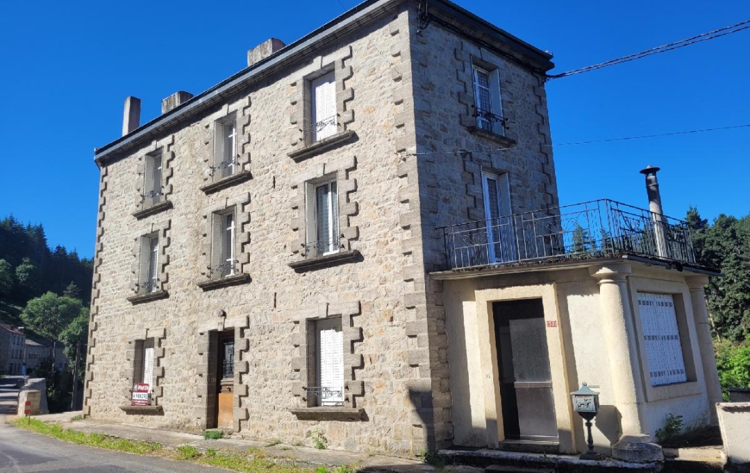 AGENCE IMMOBILIERE LANGONAISE : House | AUROUX (48600) | 300 m2 | 119 000 € 